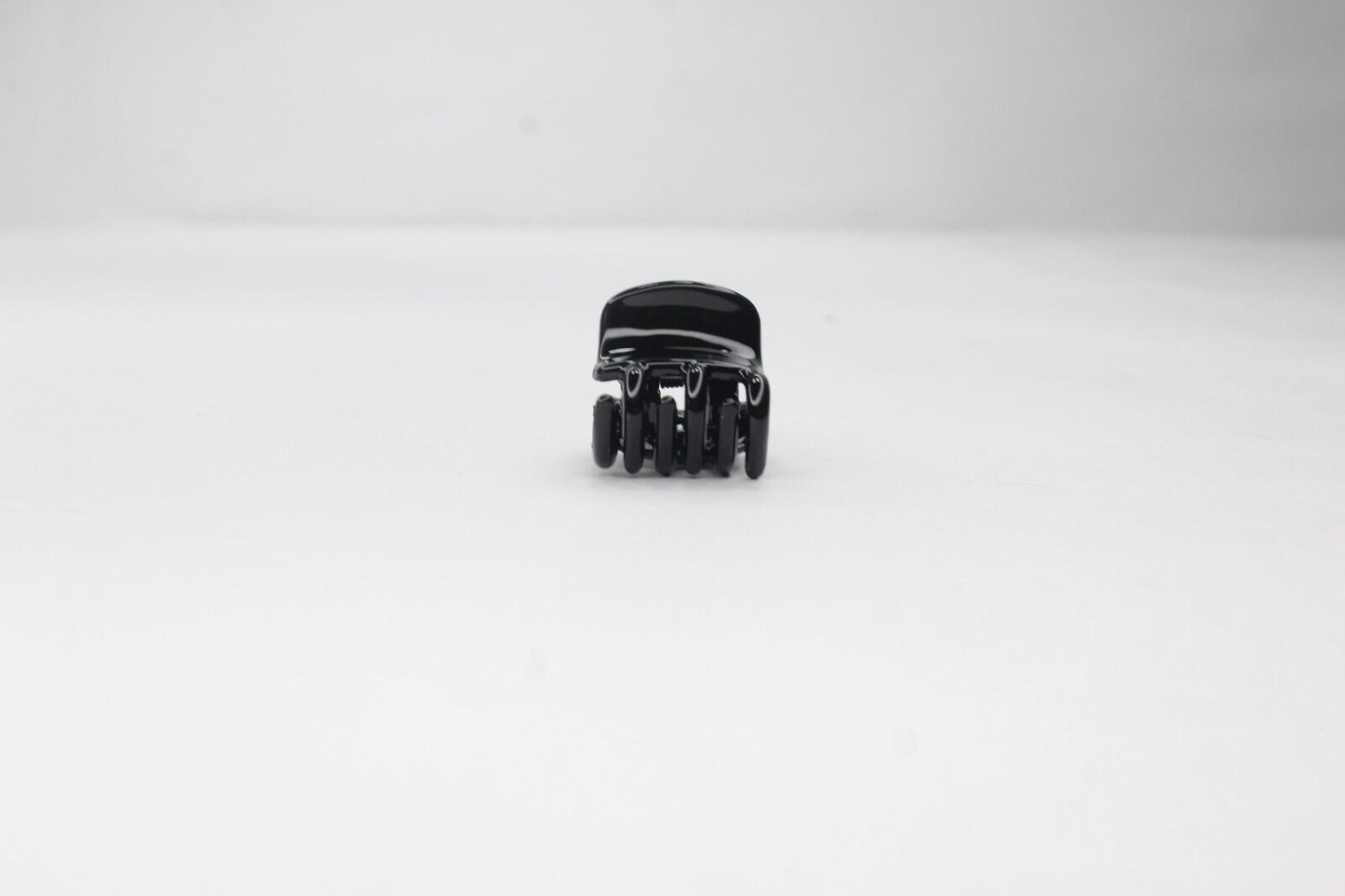 3x Small Hair Clip Black Red White Square Tiny Hair Claw Non-Slip Hair Pin Grip