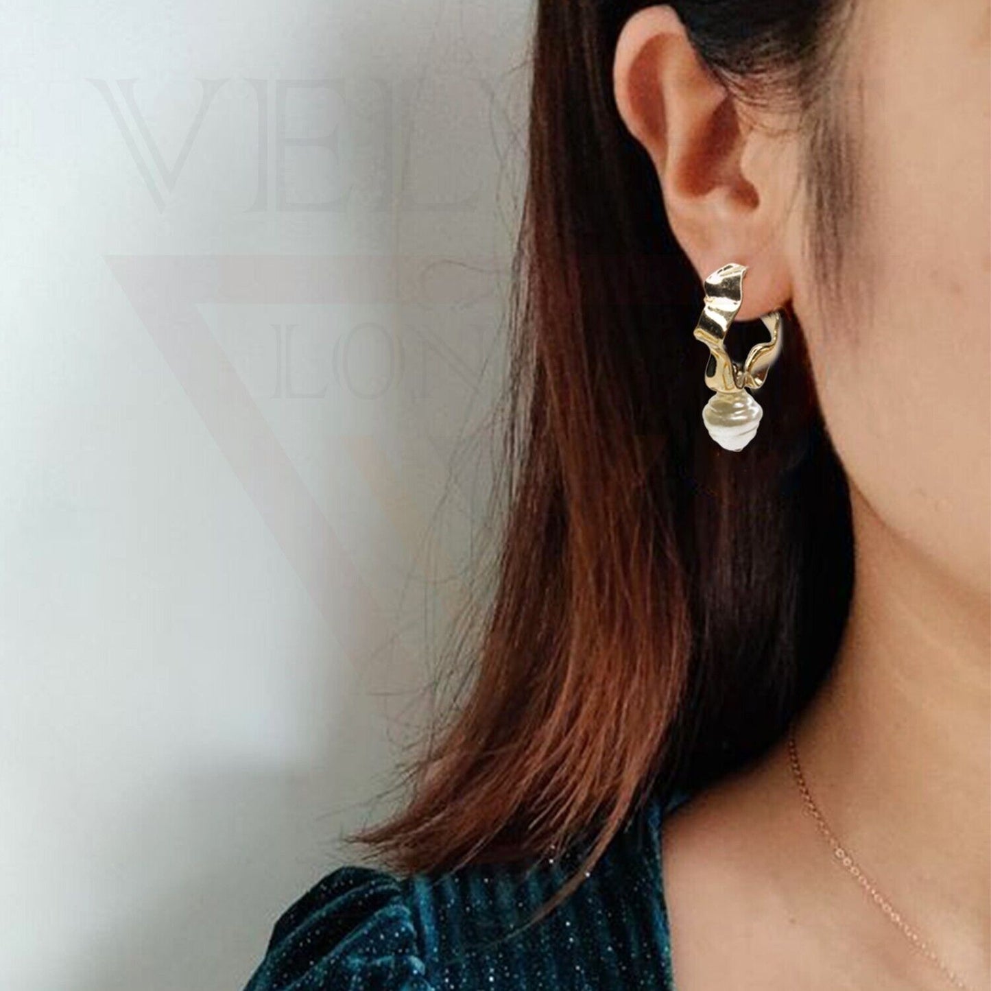 Drop Earrings Gold Long Wave Shape Pearl Drop Dangle Stud Earrings For Ladies