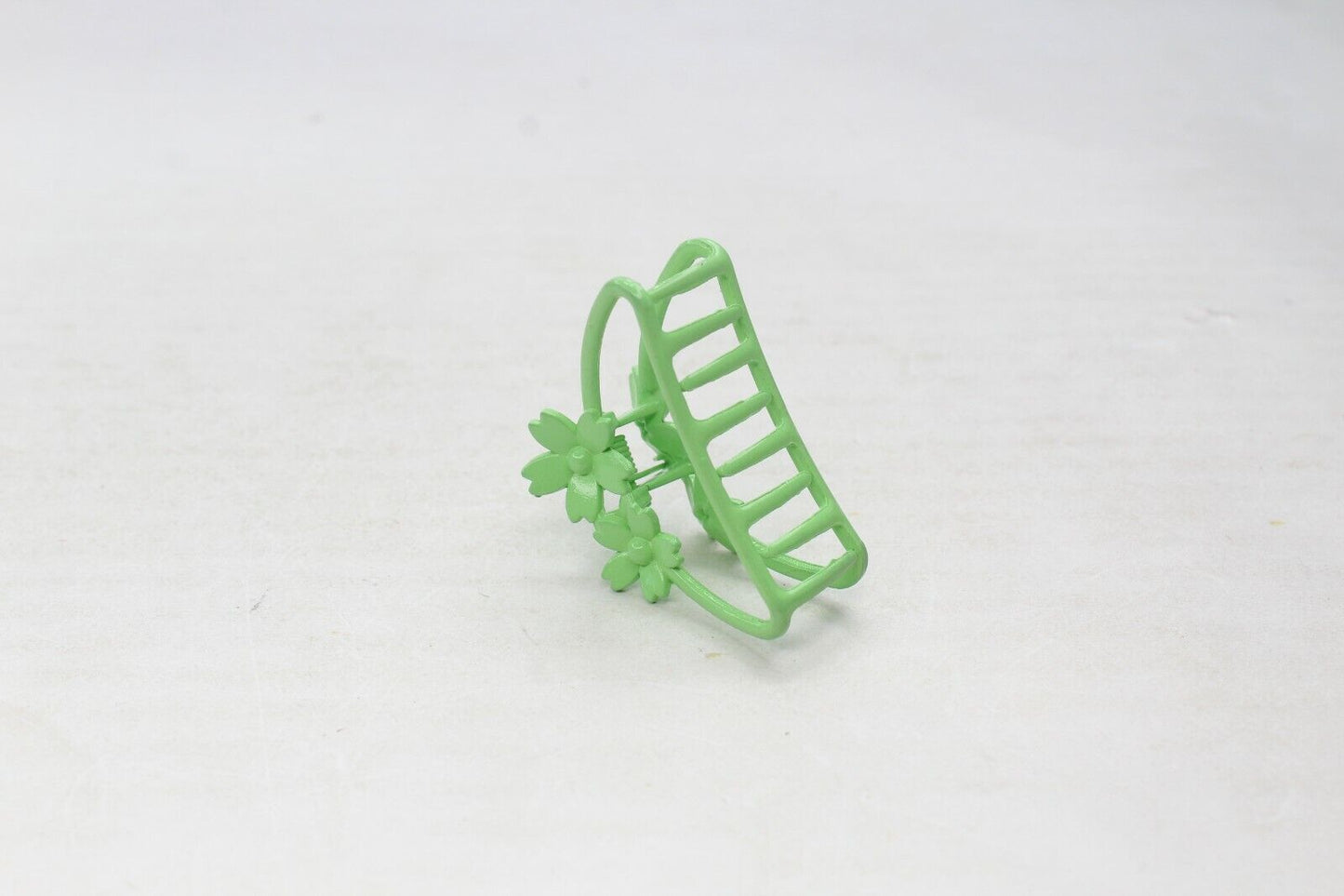 Matte Hair Claw Clip Metal Flower Clutcher Non-slip Frosted Barrette Jaw Clamp