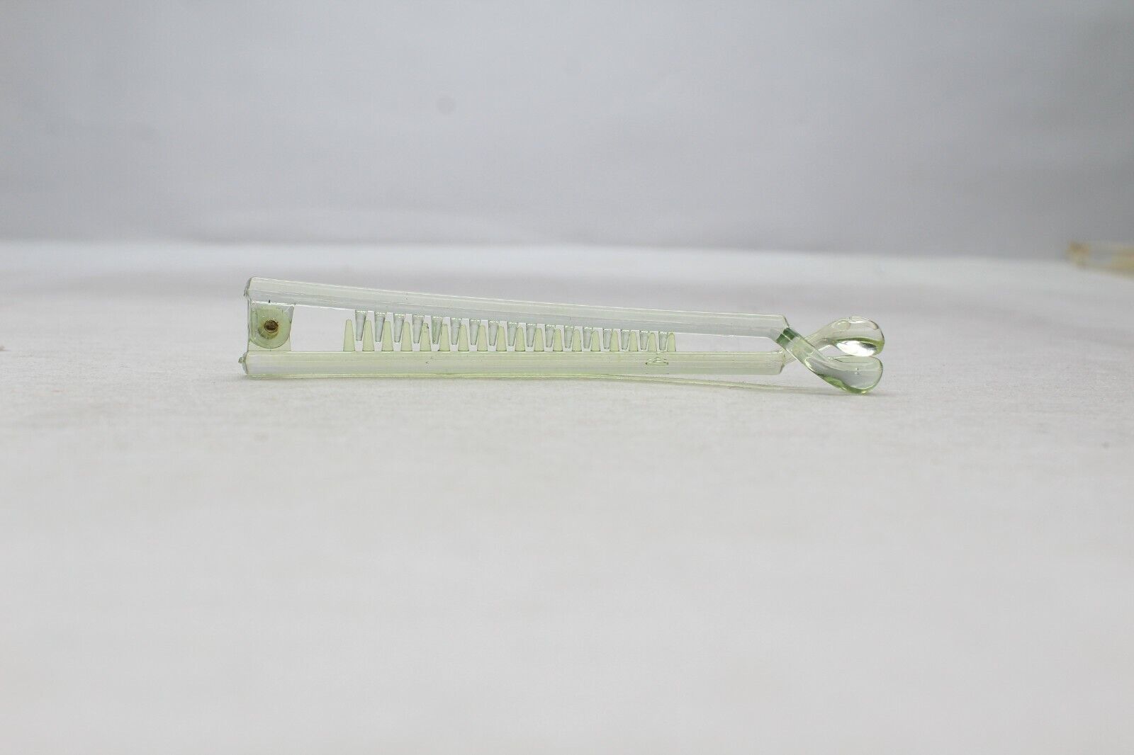 Slim Banana Hair Clip Transparent Hair Pins Comb Ponytail Holder Tiny Twist Grip