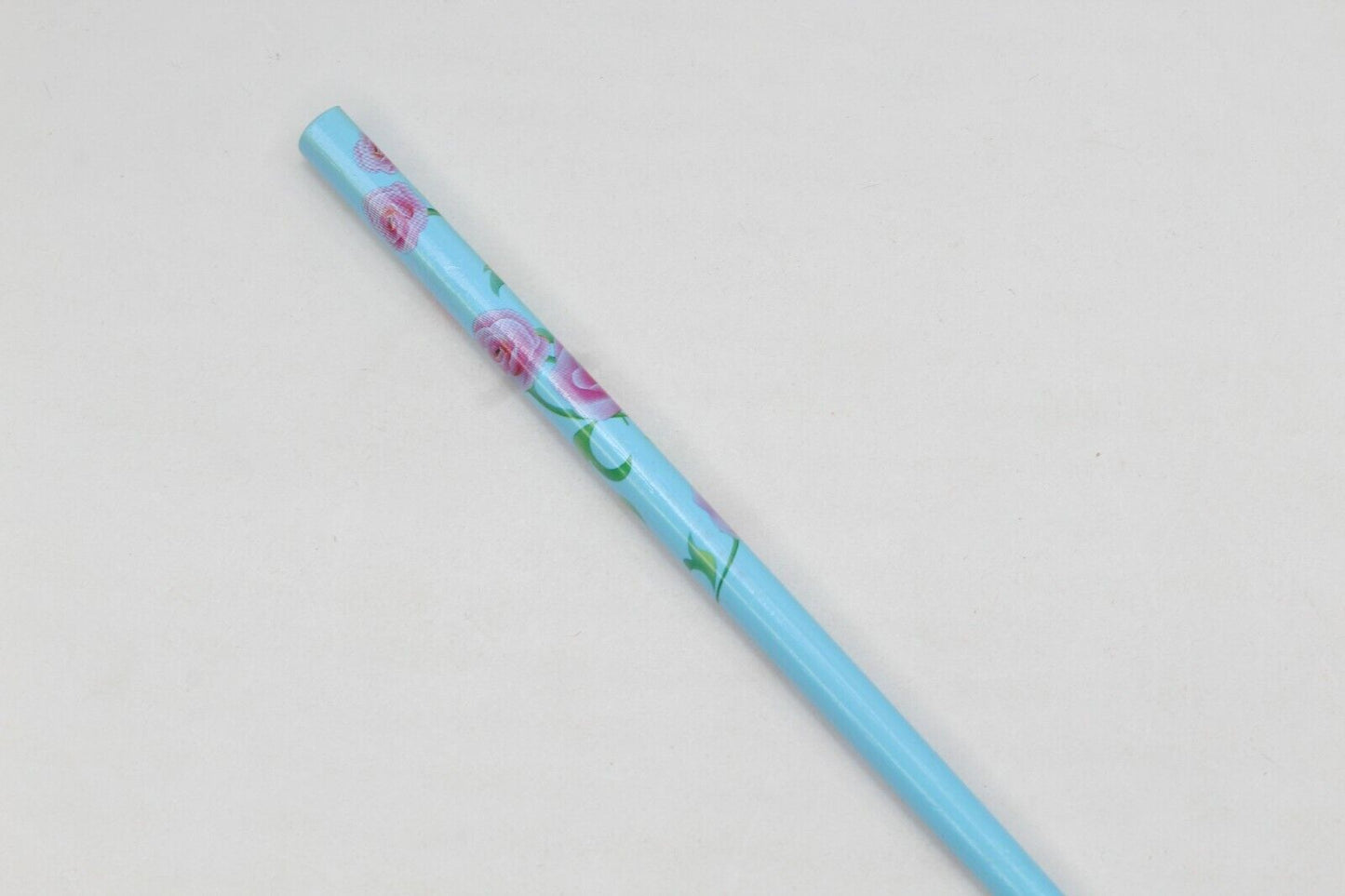 2x Wooden Unique Girls Bun Holder Japanese Style Floral Hair Wood Chopsticks