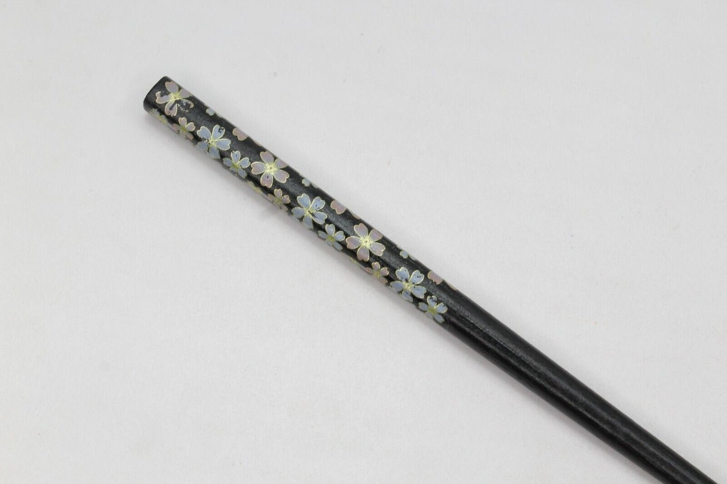 2x Wooden Bun Holder Chinese Floral Hair Chopsticks Wood Sticks Unique Stick