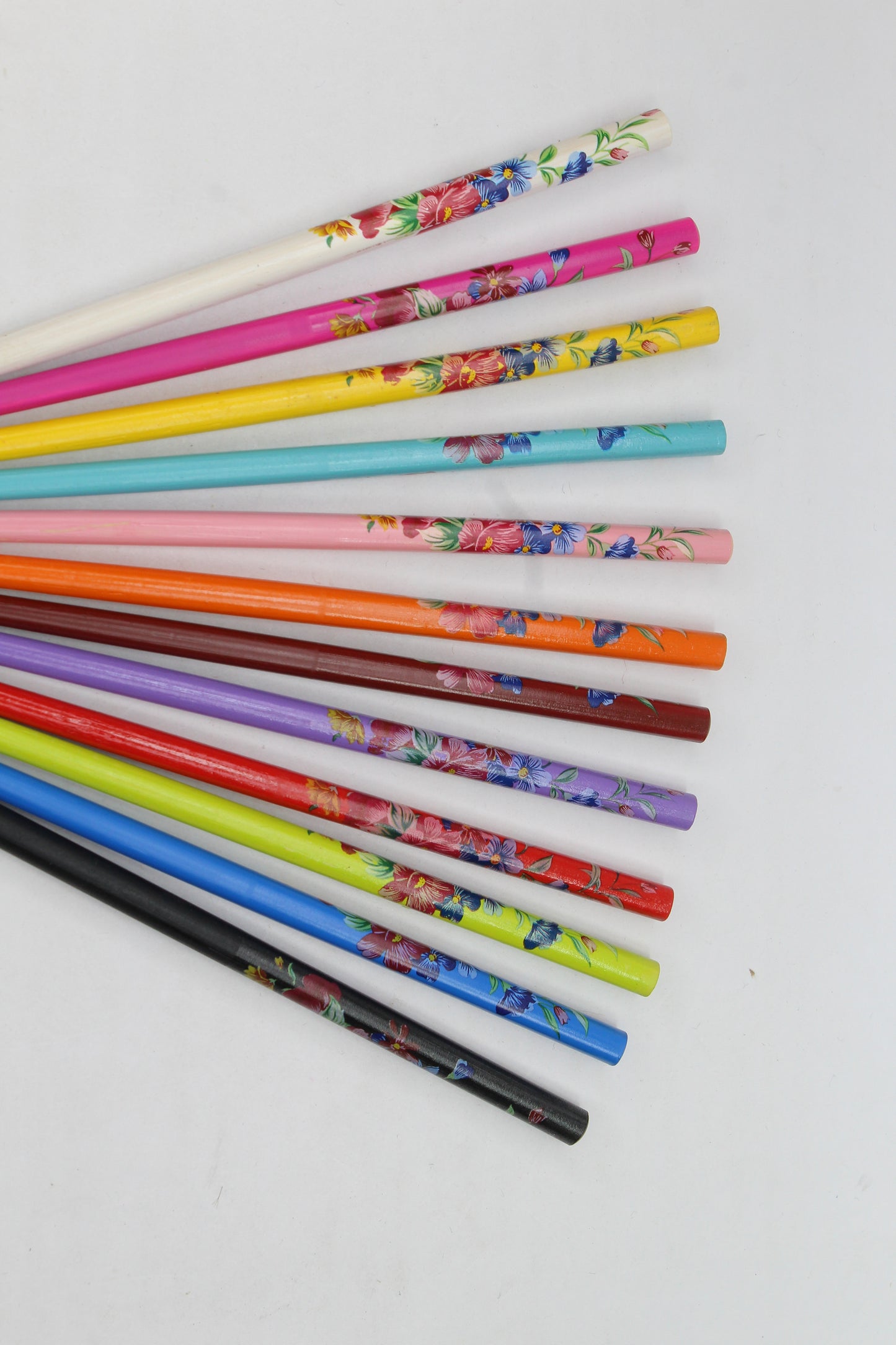 12x Assorted Wooden Colourful Long Hair Sticks Chopsticks Wooden Bun Holder Wood Stick Hair Accessories UK
